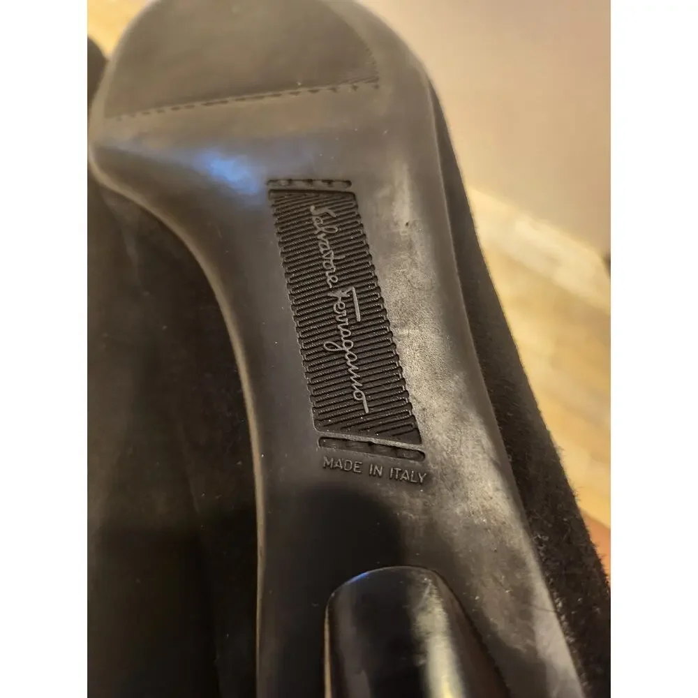 Salvatore Ferragamo black suede bow ballet flats size 8.5
